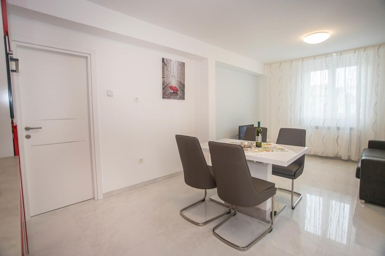 Aldo Ii Apartment *